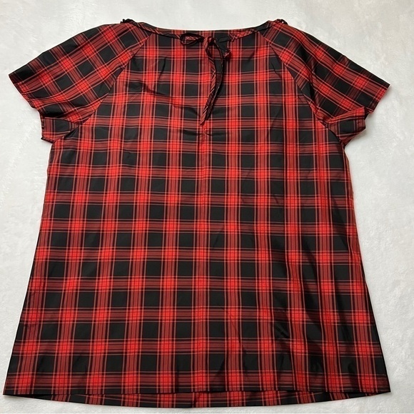 J. Crew Plaid Eliza Tee Short Sleeve Blouse 100% Silk Size 10 - Picture 2 of 7